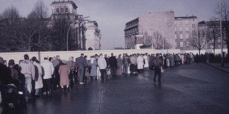 Fall of the Berlin Wall in 1989: Queue