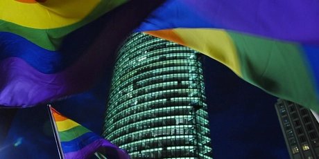 Regenbogen Flaggen