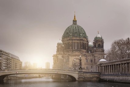 Verschneiter Berliner Dom