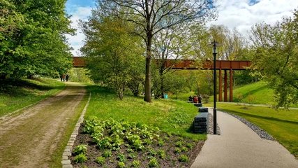 Wuhlesteg über das Wuhletal am Kienbergpark