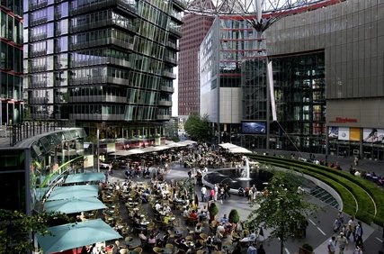 Blick in das Sony Center am Potsdamer Platz