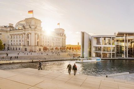Spree with a view of the Reichstag in Berlin