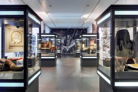 Dauerausstellung WESTEN!, Boulevard