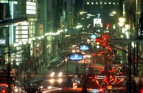 Friedrichstraße am Abend
