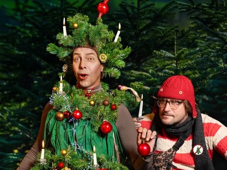 Märchen im Glaspalast von und mit dem Hexenberg Ensemble: Aschenbrödel | Der Tannenbaum