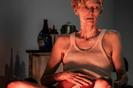 TILDA SWINTON IN "MAN TO MAN"