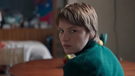 Devrim Lingnau als Elif in Hysteria (Filmstill)