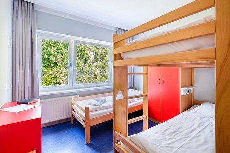 Dreibettzimmer mit Dusche/WC