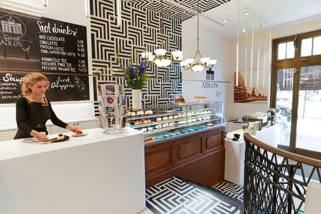 Adlon To Go Coffee Shop
