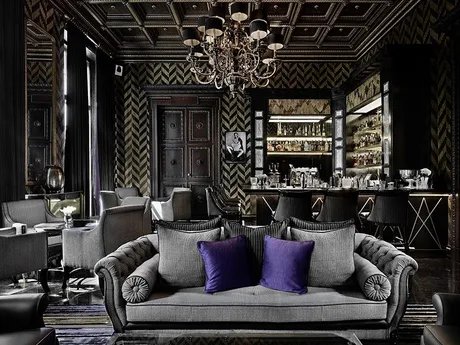 GQ BAR