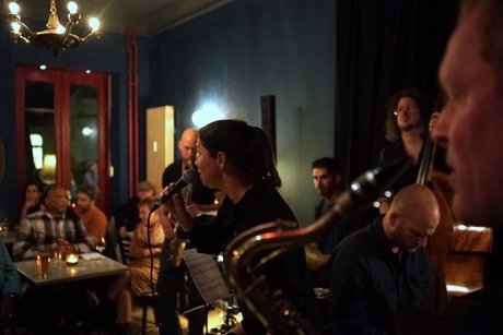 Silent Jazz Bar