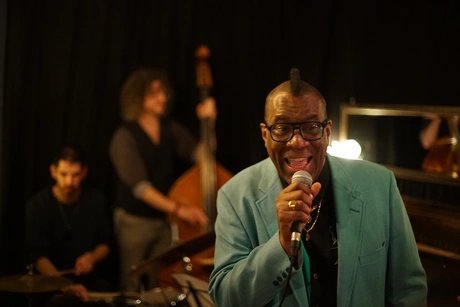 Silent Jazz Bar