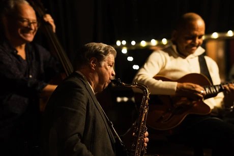Silent Jazz Bar