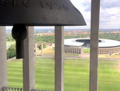 Glockenturm am Olympiastadion in Berlin