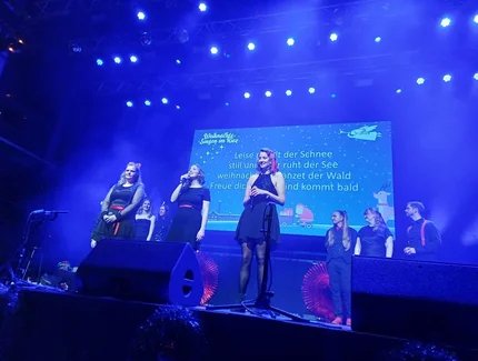 Weihnachtssingen im Kiez