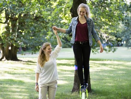 Slacklining im Park