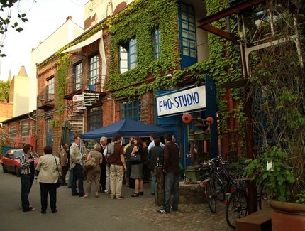 Theater Thikwa