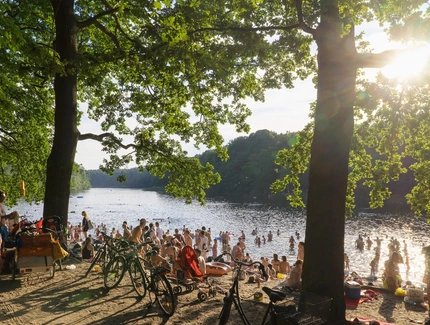 Badevergnügen an der Krummen Lanke