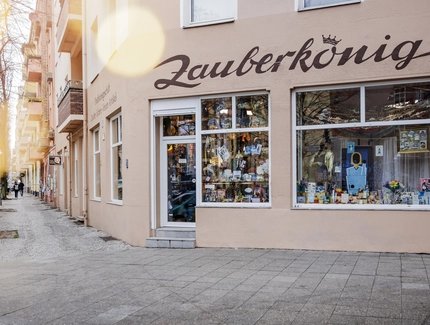 Schaufenster Zauberkönig Traditiongeschäft für Zauber-, Scherz- und Vexierartikel 
