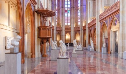 Skulpturenausstellung in der Friedrichswerderschen Kirche Skulpturenausstellung in der Friedrichswerderschen Kirche in Berlin