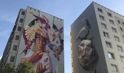 Murals von "Adry del Rocio" und "Akut" in Marzahn-Hellersdorf
