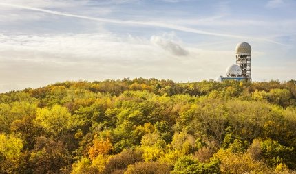 View on Teufelsberg from Drachenberg Drachenberg and Teufelsberg in Berlin