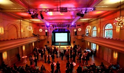 Volkstheater im Heimathafen Neukölln